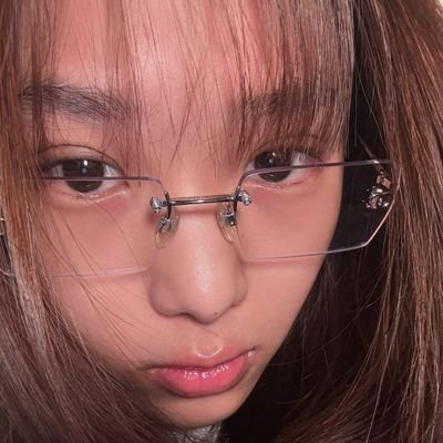 filmbubbly's profile picture. 🎞️❤️‍🩹🧸💎