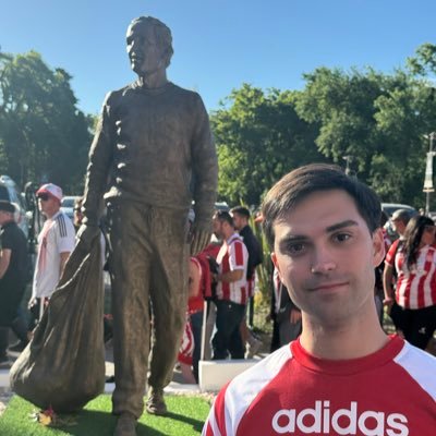 gerorosso7's profile picture. Bilardista, Marista, Militante por el desarrollo y la integración nacional.  Socio 316088 de Estudiantes de la Plata