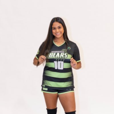 ArianaChavira10's profile picture. Attacking Mid/ Striker | Class of 2025 | 🇲🇽 | @pitcharmor athlete