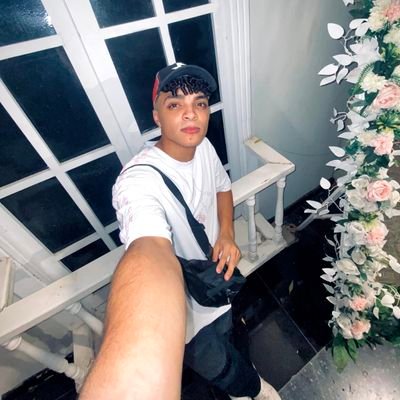 solllly21's profile picture. Professional player🤲🏻⚽
عيش حياتك بكل حالاتك 🩷🌧️
Amr Diab🫶🏻🎶