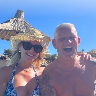 kerryhull75's profile picture. 