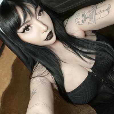 megnmeow's profile picture. 