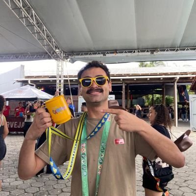 TarikPitta's profile picture. Ele/dele;
55% do tcc completo;
Floripa;
O sprint final tende a continuar excelente!