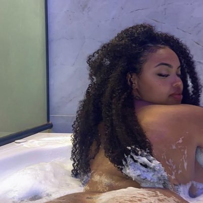 Hadassa0fc's profile picture. CRIADORA DE CONTEÚDO ADULTO,🏳️‍🌈 ESTUDANTE DE DIREITO, RJ🇧🇷ASSINEM MEU PRIVACY: https://t.co/wrRViqG40D. Instagram @Euhadassa_Oficial