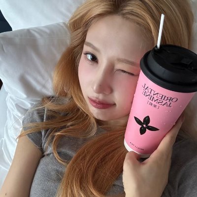 gisellesatanas's profile picture. katseye e minas tênis clube