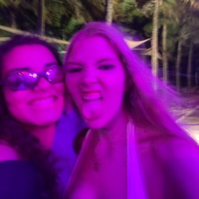 Analuise20's profile picture. 