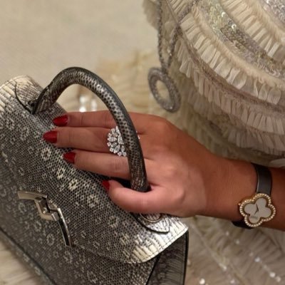 dlaraibi's profile picture. ﴿وَرَحمَتي وَسِعَت كُلَّ شَيءٍ﴾