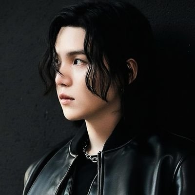elsaucellora's profile picture. ⠀⠀我渴望鮮血和毀滅世界。我永遠被詛咒了。⠀  Prólogo: En estas líneas arden la carne, el deseo y la muerte.
 ⠀      Si decides continuar, lo haces bajo tu propio pulso.