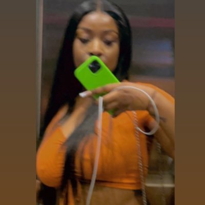 Honeydims_'s profile picture. 🐝🩷