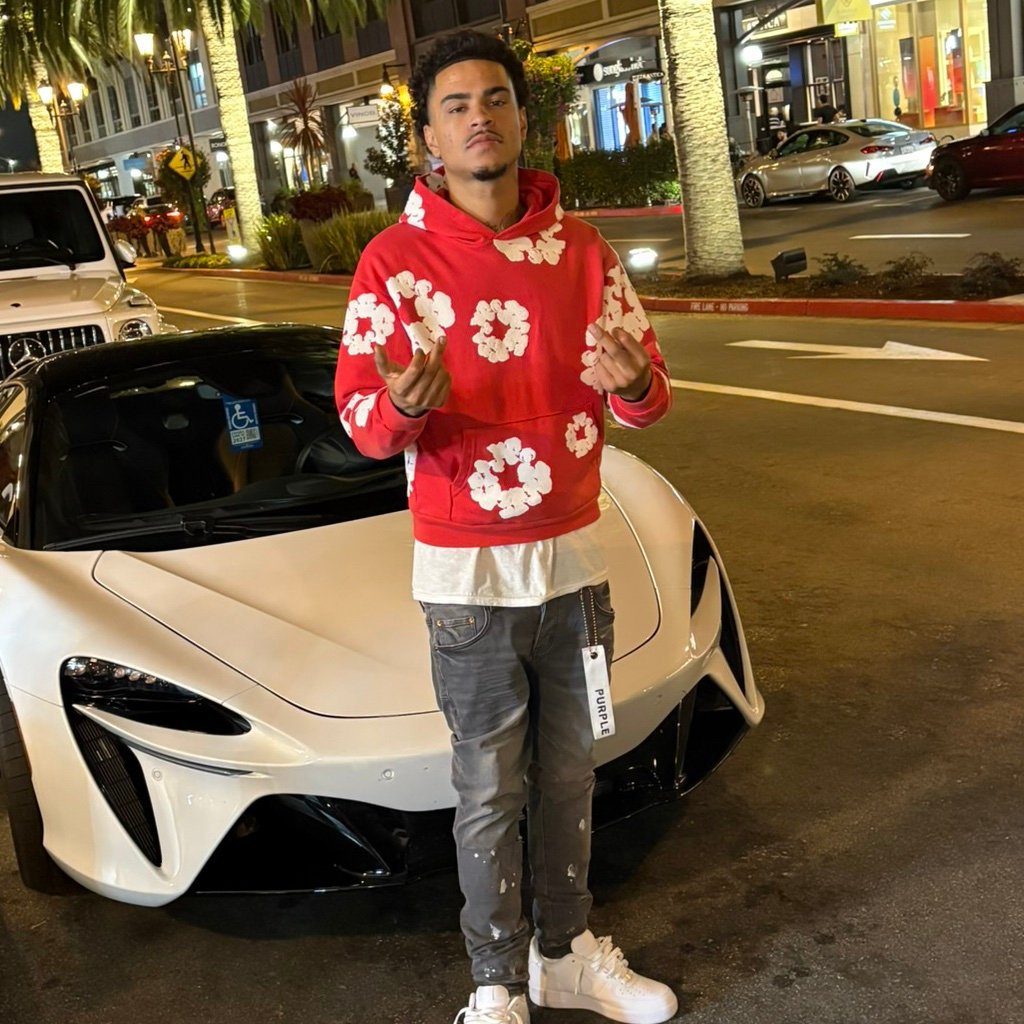 BlueStrip_Nicc's profile picture. 