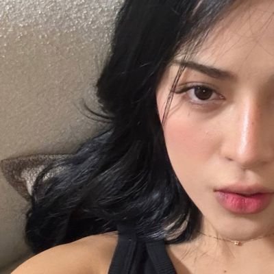 jdelaxyz's profile picture. mika and brent only✨💜