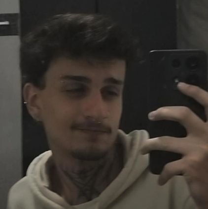 littlebitchkk's profile picture. Please, stop the world. . .