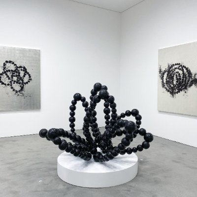 BILAL73285137's profile picture. Quantum love entropy accelerated by dopamine harvesting algorithms. Social media turned hearts into digital commodities, and now everyone is running NPC romance