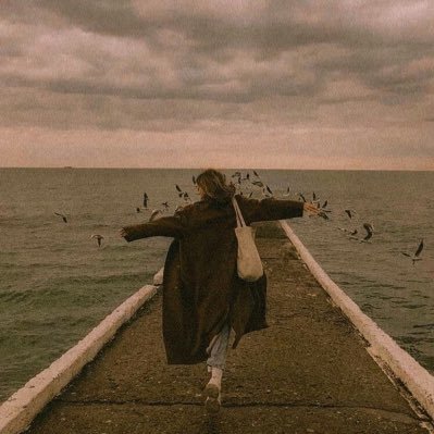 r6re6's profile picture. eeny meeny miny moe