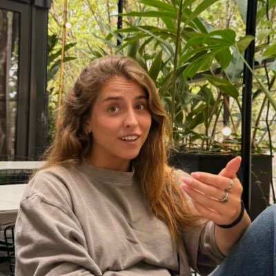 valesulca's profile picture. clausure mi cuenta anterior porque era cringe y cancelable