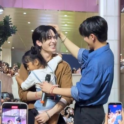 0807Farida86295's profile picture. FANS PERTHSANTA 🖤🤍 AND OHMPOON💙💖