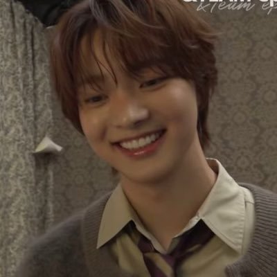 lunetill's profile picture. ⤷ ⊹₊⟡⋆ 🍂 the deeper you love, the more gently you care ꩜ rpf/s