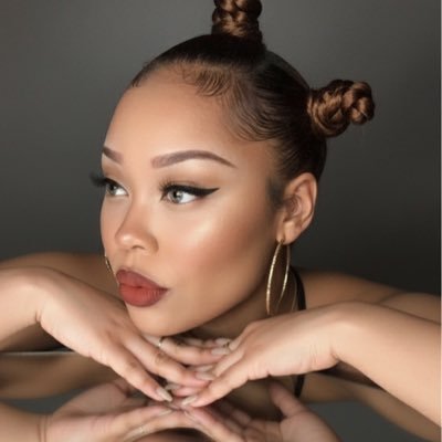 AzulFlamesCEO's profile picture. Free your Body 💋🌈💋 Free your Spirit 🍃🧚🏽‍♂️✨