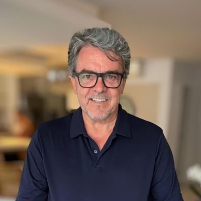 finc0's profile picture. “Na dúvida, fique ao lado dos pobres.”
Dom Pedro Casaldáliga