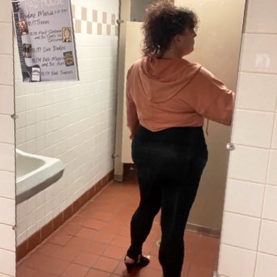 Queen_Mota218's profile picture. Quietly reflect, smoke loud, & mind my business. ♏🦂😈💋💅