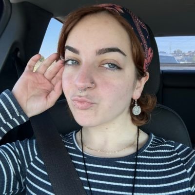 lizyoubeengone's profile picture. arya stark apologist // she/her // twenty-five // ♎︎☉ ♓︎☾ ♐︎ ⤉