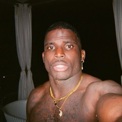 cheetah's profile picture. Fastest mammal in the NFL . Present Father . Military son . Leader .