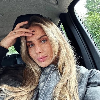 StelahAmiel's profile picture. Discipline is the bridge between goals and success. @Success @Mindset @Discipline 
Co-CEO at The Bazaar Project 
Owner of LA Palme d'OR  , Cannes in France