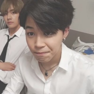 jmikroms's profile picture. orange hair do jimin e nas horas vagas clt
