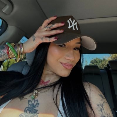 MrsLR_'s profile picture. 1913 | ⚢