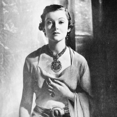myrnaloysnose's profile picture. myrna loy and sylvia sidney’s biggest supporter, fan, lover, etc ☾ ☼