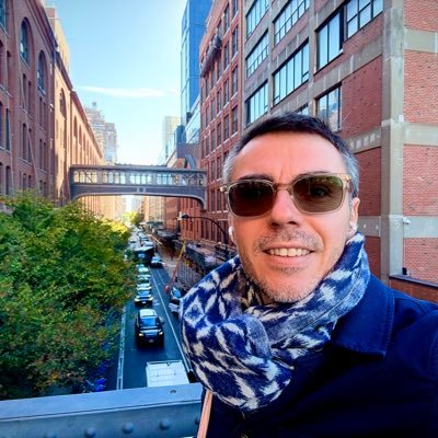 philogb's profile picture. math, art & playing the guitar