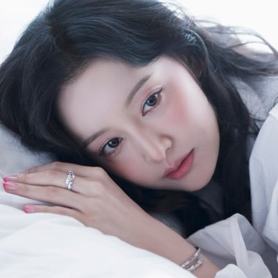 eatsleepkdramas's profile picture. 
