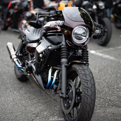 Cake_h1's profile picture. 無言フォロー失礼します。リターンライダーでエリミネーターSE乗り、ゆるダイエッター、勘と雰囲気株を買う二児の父/バイク/筋トレ/ダイエット/投資/ゲーム