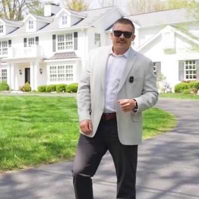 EthanBishopRE's profile picture. 32 yr old real estate professional 🏡 200+ sold in 7 yrs. Wife and I own 4 properties and currently building a beach house!🍻 league hockey goalie. #bitcoin 🟠