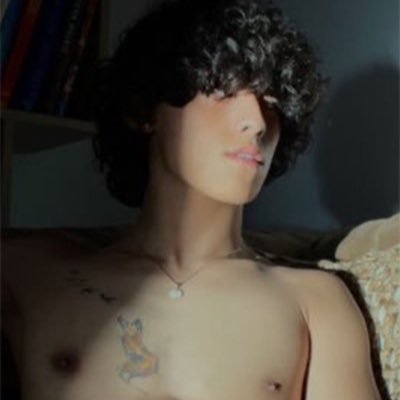 chrisfemboys's profile picture. 🏳️‍🌈I am versatile femboys pride 😍😌19 old account got hacked