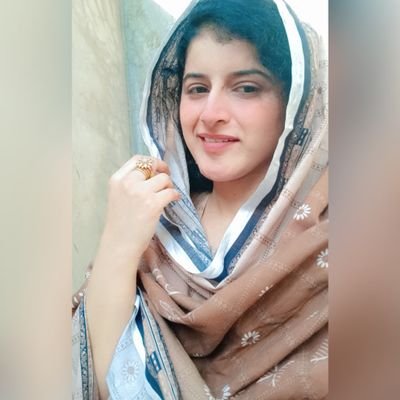 _sanapitafi's profile picture. An old soul caged in the twenty first century .