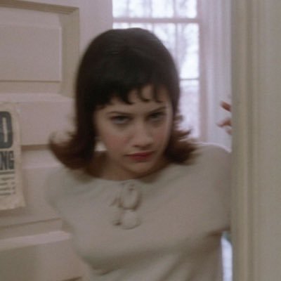 dazedsofia's profile picture. Pretty girls don’t take their meds -ˋˏ ๑•ૅ Lou♡Lila