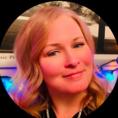 KToniii1's profile picture. Married, Mom, MAGA. 🇺🇸 WomenForTrump 🇺🇸