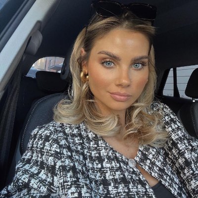 Roseylgrc's profile picture.