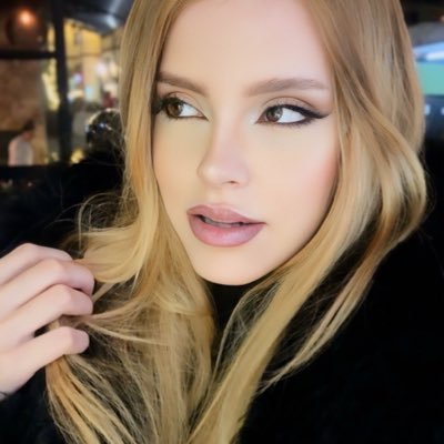 lavifiorio's profile picture. I write songs, sing and yell in the band Oblivionist | https://t.co/eIbvGKjeeG