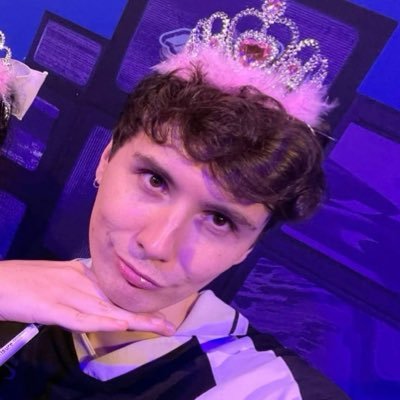xillinof's profile picture. priv: @angeltearszzs | he/they | TØP, dan and phil, parx, noahfinnce, cavetown and mother mother hyperfixated