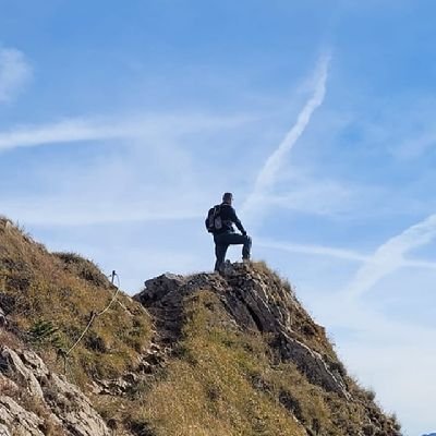 JundtSergej's profile picture. Люблю путешествия на своей машине.

https://t.co/xKNbfF2cwI.