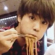 DRAGON74N's profile picture. ❯❯ ain’t apologetic next year • he/him 🇵🇭, a nonkpop multi underdog 😔 • bu: @DR4GON7AN, side jpbp lover under @DJARIN74N 🇨🇱