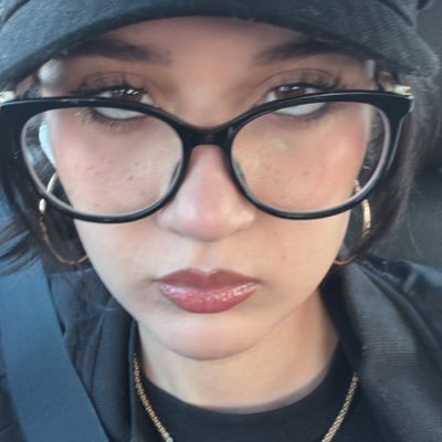 jordan_zc_'s profile picture. forever and always a fan girl at heart❣️ |-/