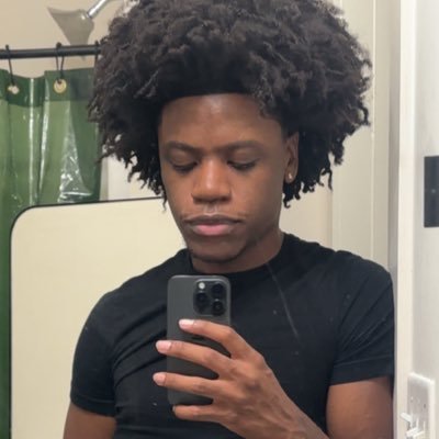 theywunna's profile picture. yes the beanie hard get you 1 https://t.co/2UaEltDuax