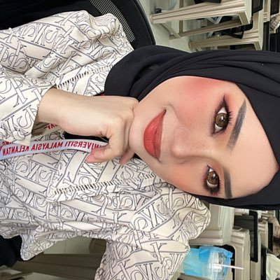 fairysecretdoor's profile picture. city girl