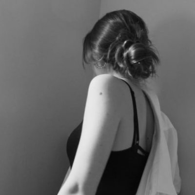 Elianna469's profile picture. Travelling ❤️🌸
Freelancer ⭐️