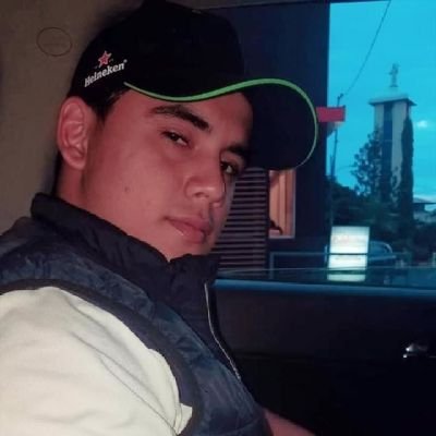 Marcelo_casted's profile picture. Tú eres el autor de tu propia historia. 📖
Pasión Por los autos y el fútbol