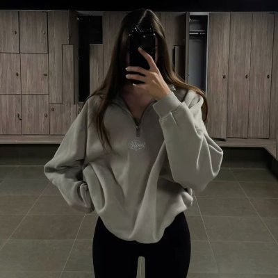Elena_rqb745's profile picture. Freelancer by passion, travelle by soul.
Turning creativity into freedom one project, one journey at a time.
Exploring the world while building my dream career.