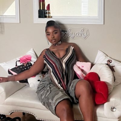 @uglygirlahj